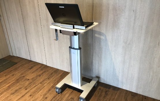 Smooth mobile adjustable height table similar to ergotron sv40 sv41 sv42 sv-40 sv-41, sv-42, humanscale, cow, wow, bmw